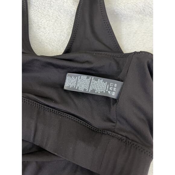 Skims 4X Scoop Bralette Sports Bra Cropped Tank Top in Onyx Black - Picture 4 of 7